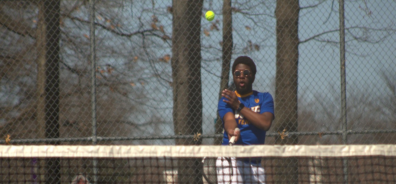 Men’s Tennis Knocked Off by Loras College